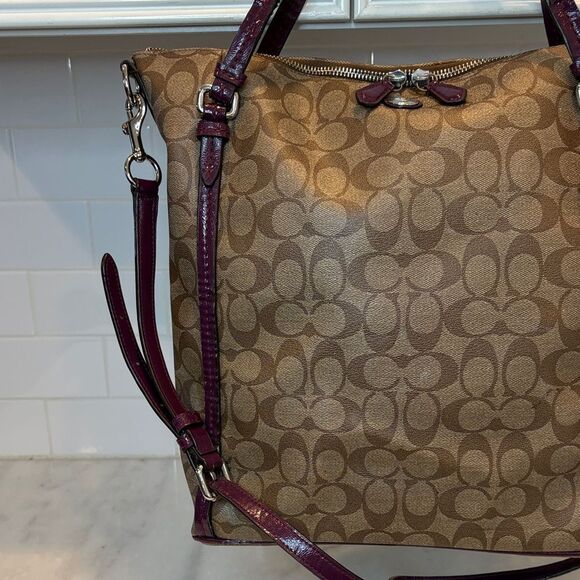 Coach Peyton Signature Coated Canvas Convertible Large Shoppers Tote - Picture 3 of 16